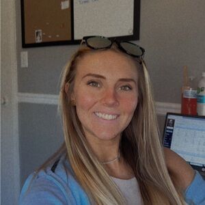 Meet your Posher, Ava